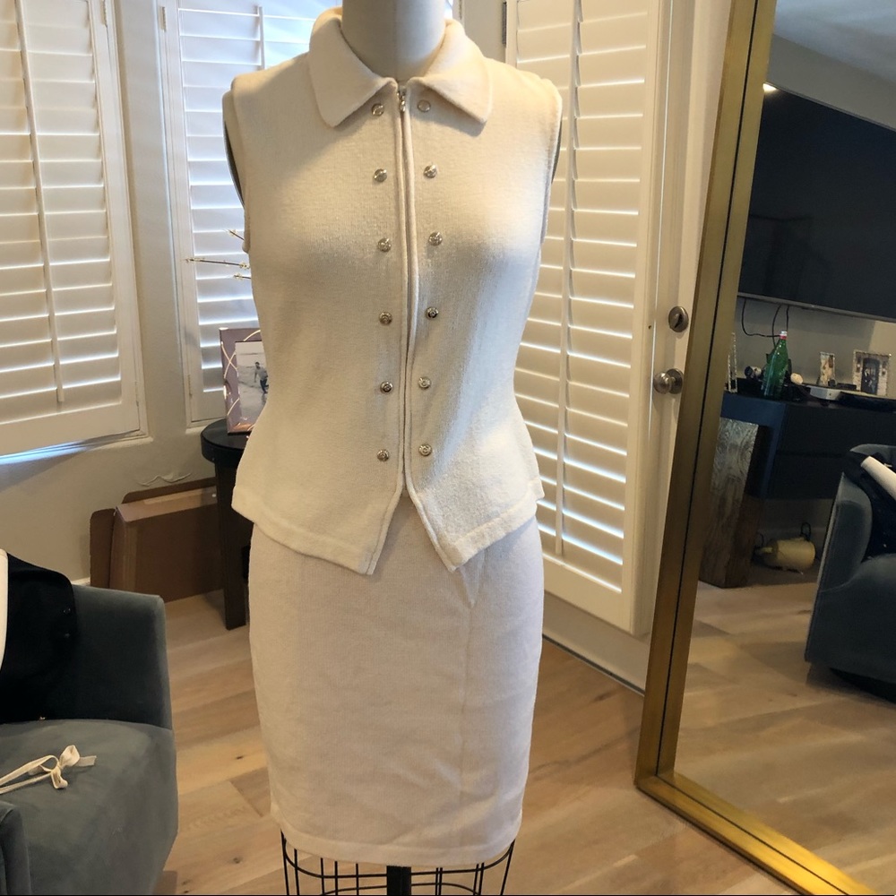 St Johns 2 piece suit